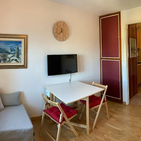 Seguret Apartment